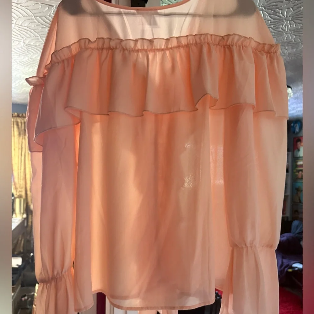 Venus Women's Peach Ruffle Top Brand New - Picture 8 of 8